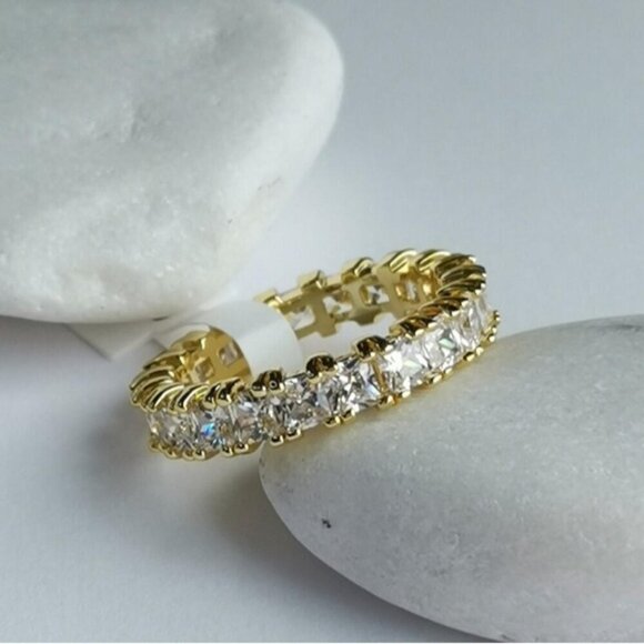 NWT 14k Gold overlay eternity band ring emerald cut CZ sz 8 - Picture 1 of 6